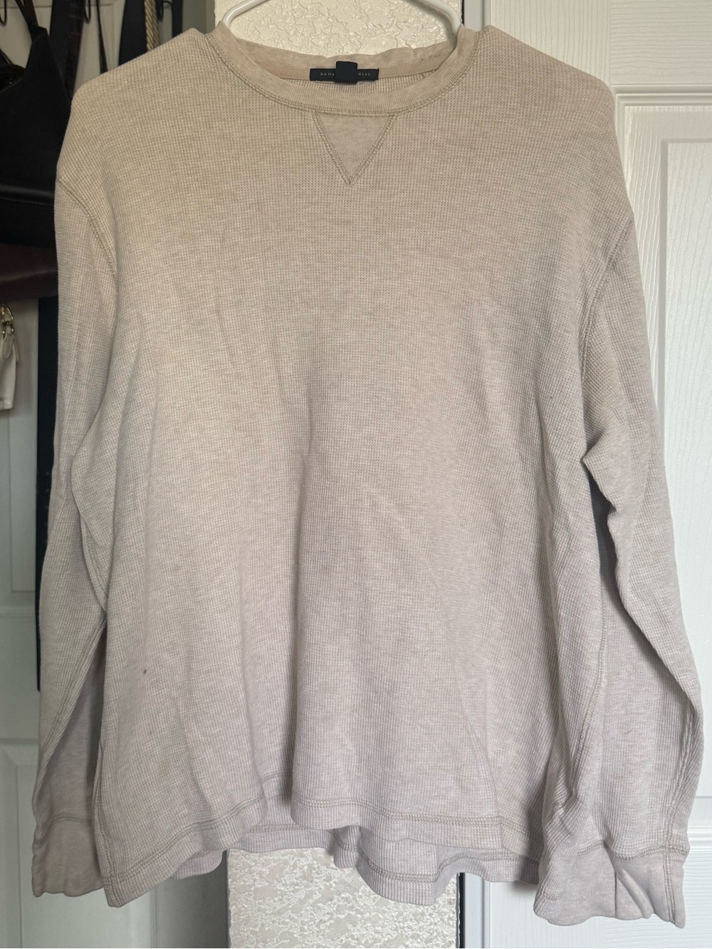 Banana Republic Men's Waffle Knit Crewneck Shirt Sweater Beige Large Cotton